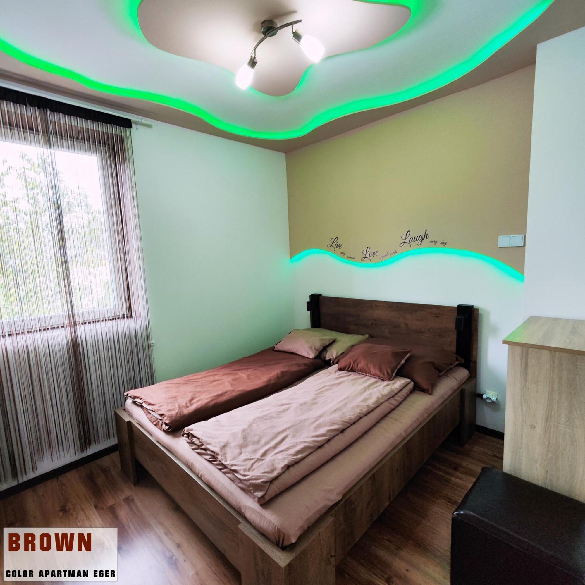 Color Apartmanok Eger Ngoại thất bức ảnh